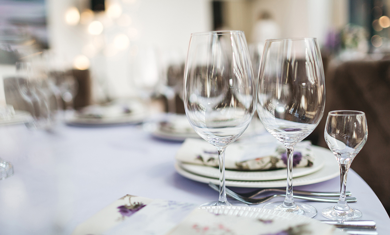 dc8856150503-bfs100d_diner-de-gala.jpg